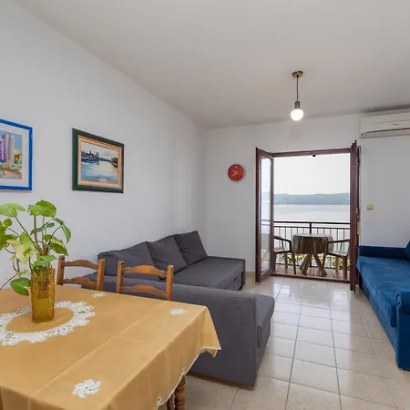 With Parking Space Mimice, Omis - 11045 شقة