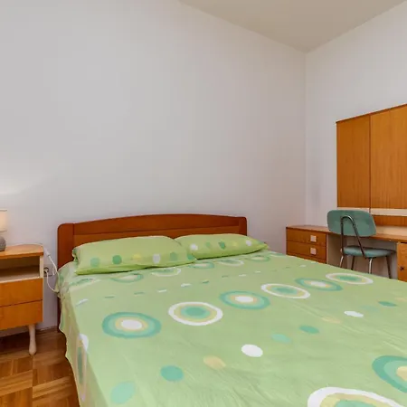 Appartement With Parking Space Mimice, Omis - 11045 *