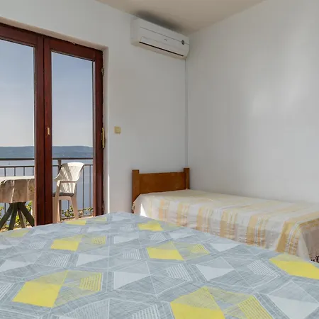 With Parking Space Mimice, Omis - 11045 Appartement
